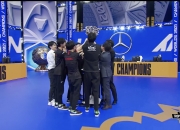 米兰体育-鏖战五局，战马战队终于打出自信操作，逆风翻盘成经典