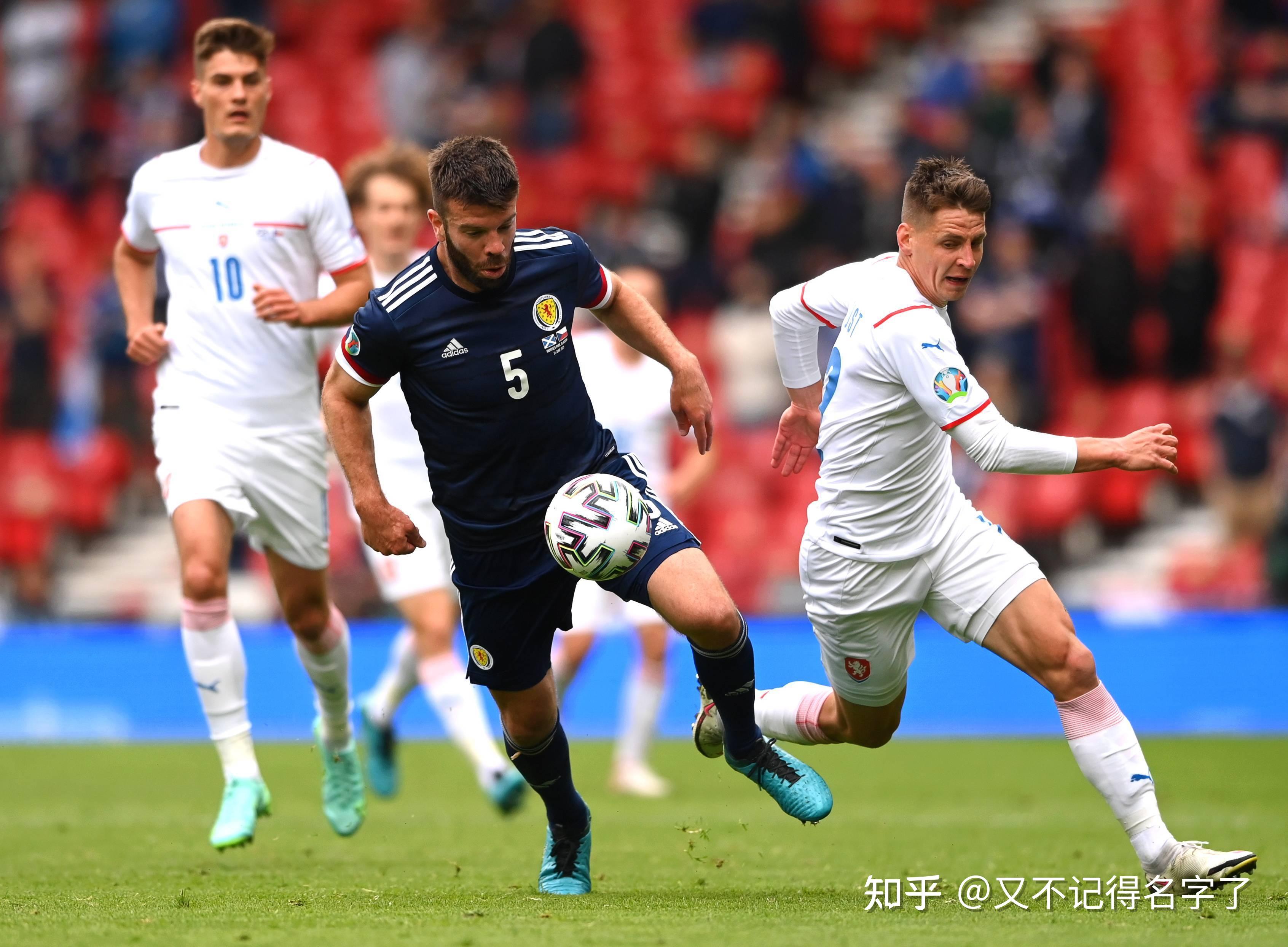 英格兰小胜摩尔多瓦，提前获得欧锦赛名额