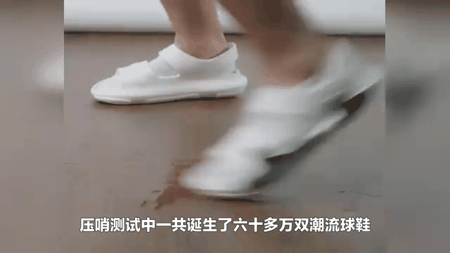 关于街球霸王：王智伟篮下压哨上篮命中，首节结束北京KP领先2分的信息