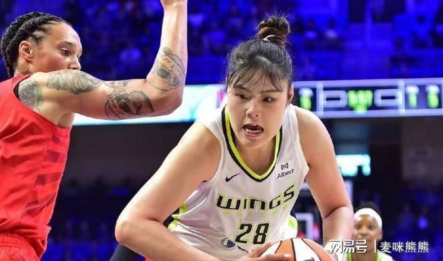 李月汝战旧主砍两双4记三分创WNBA生涯新高的简单介绍