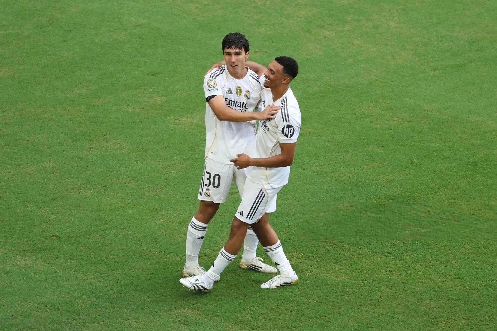 包含2-1！有吉拉西、阿德耶米两大猛人，世俱杯1/4决赛多特可的词条