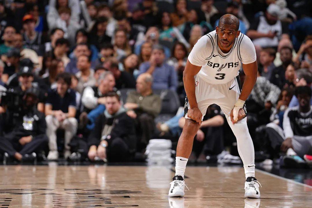 关于NBA-最后一舞!保罗一年360万美元重回快船的信息
